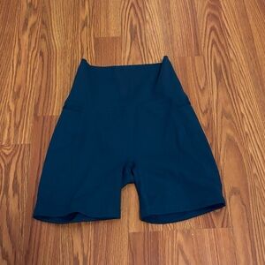 Born primitive the eccentric short NWT